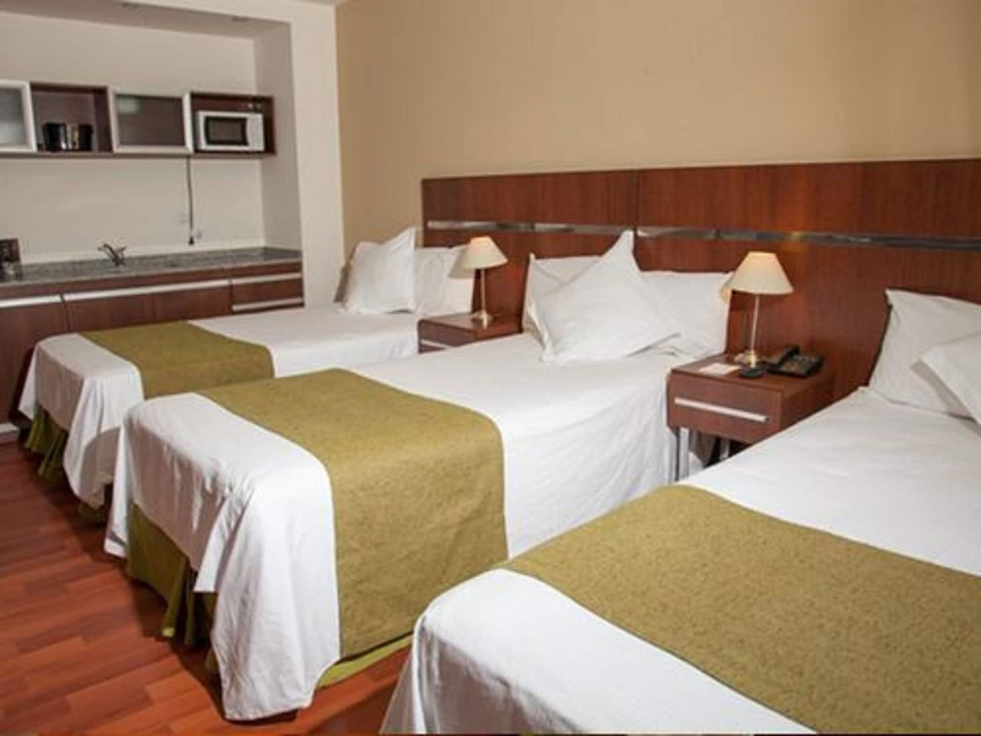 Colon Hotel De Campo Resort & Spa 圣达菲 外观 照片