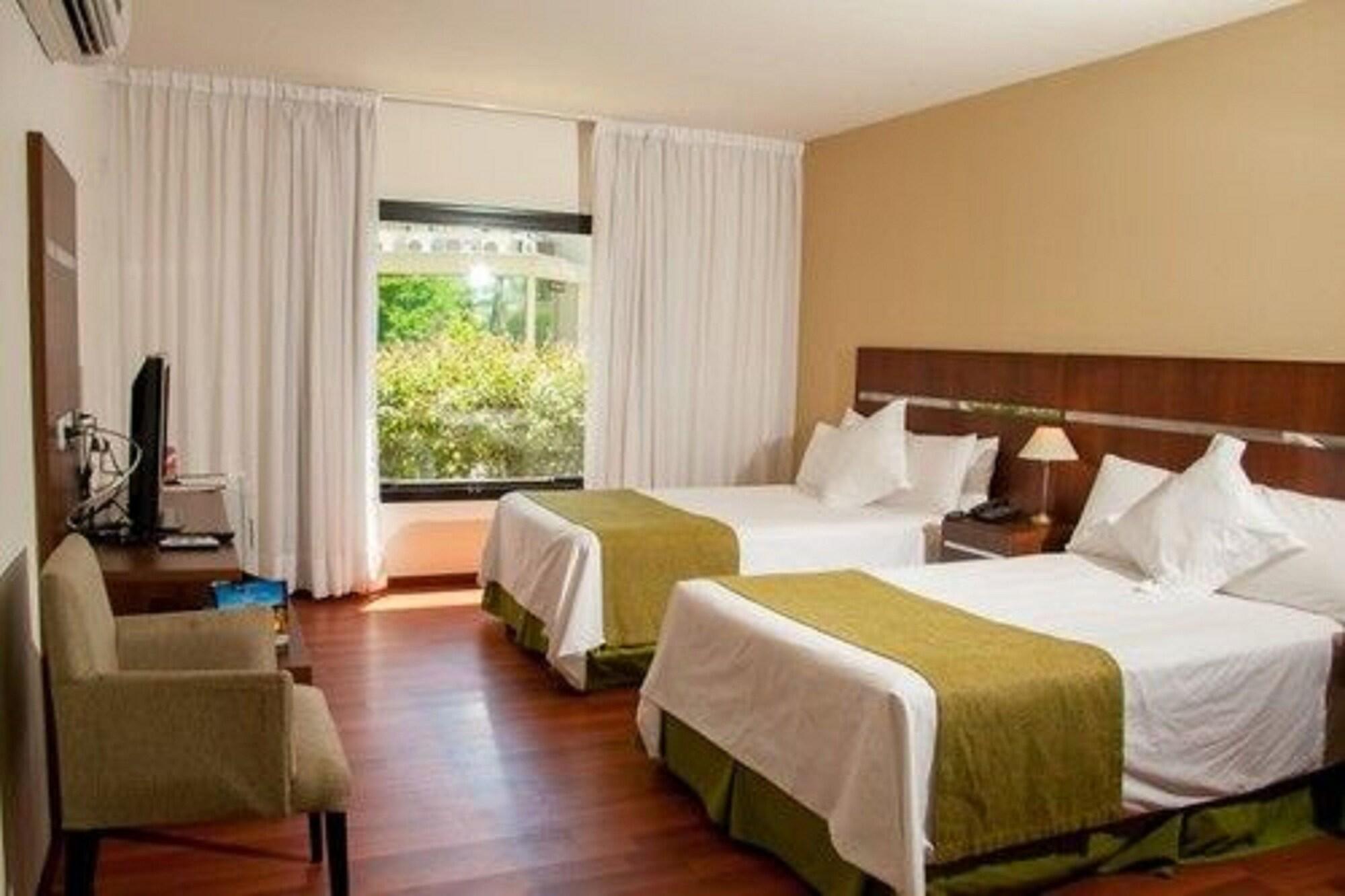 Colon Hotel De Campo Resort & Spa 圣达菲 外观 照片
