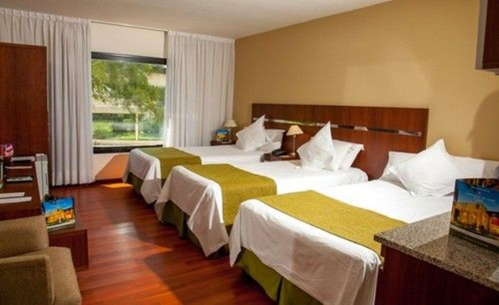 Colon Hotel De Campo Resort & Spa 圣达菲 外观 照片