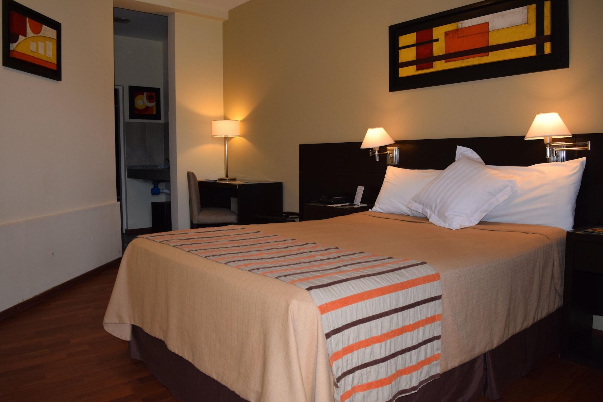 Colon Hotel De Campo Resort & Spa 圣达菲 外观 照片