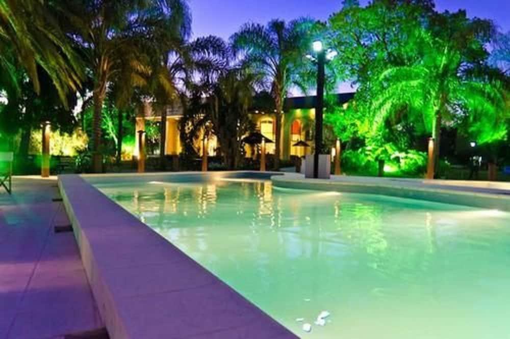 Colon Hotel De Campo Resort & Spa 圣达菲 外观 照片